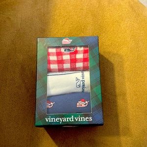 Vineyard Vines socks